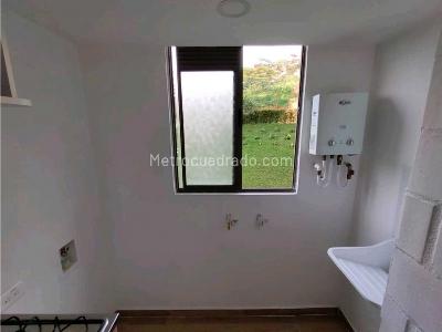 Apartamento en venta en Loma De Los Bernal, Medellín · foto 12 de 20