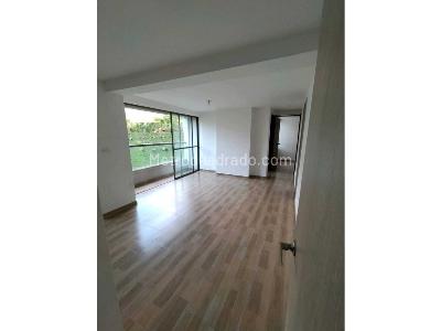 Apartamento en venta en Loma De Los Bernal, Medellín · foto 14 de 20