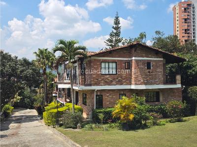 Casa de 4 alcobas en venta en Sabaneta, Sabaneta, 249 m² · foto 13 de 20