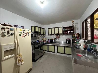 Casa de 4 alcobas en venta en Simon Bolivar, Medellín, 270 m² · foto 6 de 14