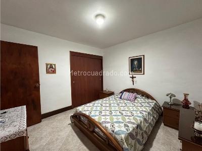 Casa de 4 alcobas en venta en Simon Bolivar, Medellín, 270 m² · foto 9 de 14