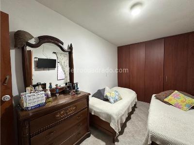 Casa de 4 alcobas en venta en Simon Bolivar, Medellín, 270 m² · foto 14 de 14