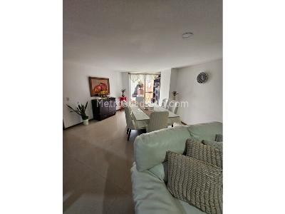 Apartamento de 3 alcobas en venta en Aves Maria, Sabaneta, 140 m² · foto 2 de 14
