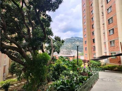 Apartamento de 3 alcobas en venta en Navarra Bello, Bello, 54 m² · foto 4 de 20