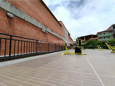 Apartamento de 3 alcobas en venta en Navarra Bello, Bello, 54 m² · foto 9 de 20