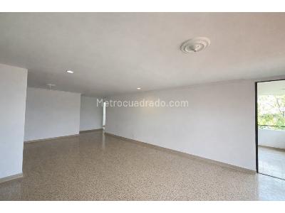 Apartamento de 3 alcobas en venta en El Poblado, Medellín, 136 m² · foto 2 de 10