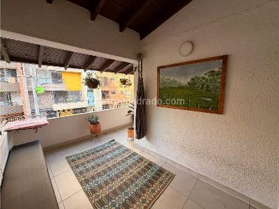 Apartamento de 4 alcobas en venta en Conquistadores, Medellín, 147 m² · foto 2 de 20