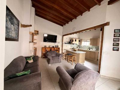 Apartamento de 4 alcobas en venta en Conquistadores, Medellín, 147 m² · foto 5 de 20