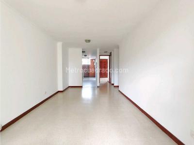 Apartaestudio en venta en Laureles, Medellín, 51 m² · foto 3 de 20