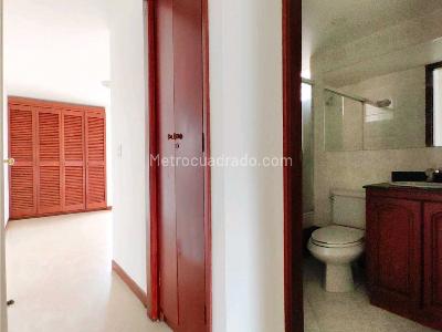 Apartaestudio en venta en Laureles, Medellín, 51 m² · foto 14 de 20