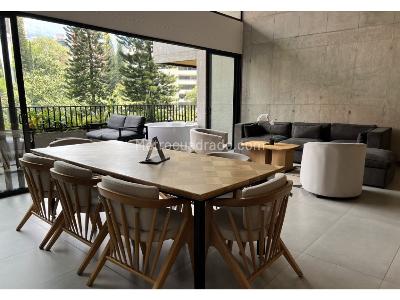 Apartamento de 3 alcobas en venta en Milla De Oro, Medellín, 145 m² · foto 2 de 8