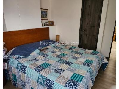 Apartamento en venta en La Almeria, Medellín · foto 7 de 13