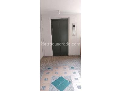 Apartamento en venta en La Almeria, Medellín · foto 10 de 13