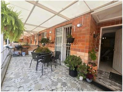 Casa de 3 alcobas en venta en La Mota, Medellín, 80 m² · foto 5 de 18