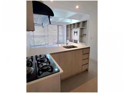 Apartaestudio en venta en Loma De Los Bernal, Medellín, 57 m² · foto 3 de 8