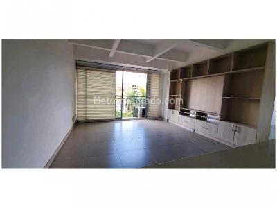 Apartaestudio en venta en Loma De Los Bernal, Medellín, 57 m² · foto 4 de 8