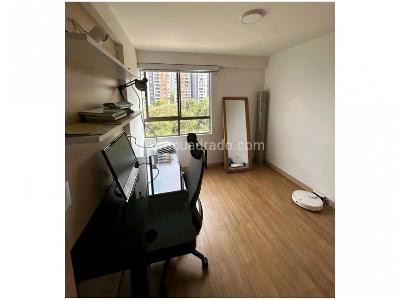 Apartamento en venta en Loma De Los Bernal, Medellín · foto 4 de 8