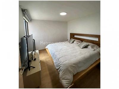 Apartamento en venta en Loma De Los Bernal, Medellín · foto 5 de 8