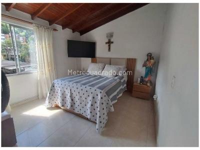 Casa de 3 alcobas en venta en Calasanz, Medellín, 88 m² · foto 12 de 18