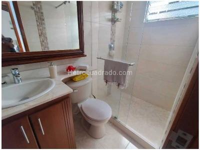Casa de 3 alcobas en venta en Calasanz, Medellín, 88 m² · foto 13 de 18