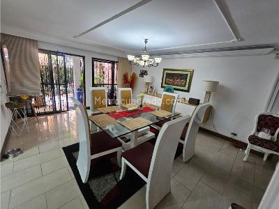 Casa de 4 alcobas en venta en Maria Auxiliadora, Sabaneta, 360 m² · foto 5 de 20