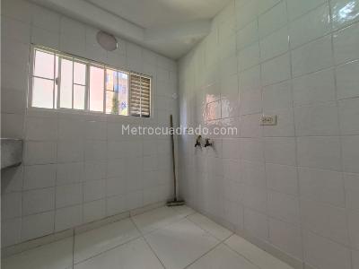 Apartamento de 3 alcobas en venta en Madera, Bello, 58 m² · foto 3 de 17