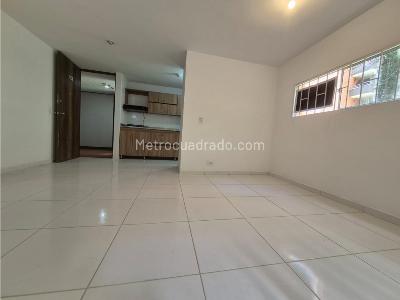 Apartamento de 3 alcobas en venta en Madera, Bello, 58 m² · foto 10 de 17