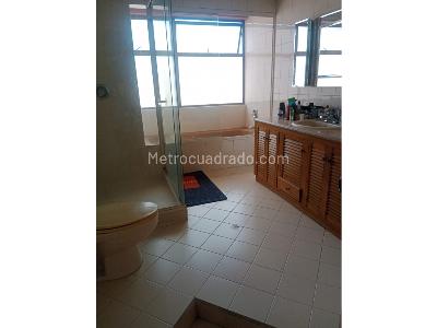 Apartamento de 4 alcobas en venta en Boston, Medellín, 230 m² · foto 14 de 14