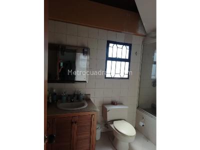 Apartamento de 4 alcobas en venta en Boston, Medellín, 230 m² · foto 4 de 14