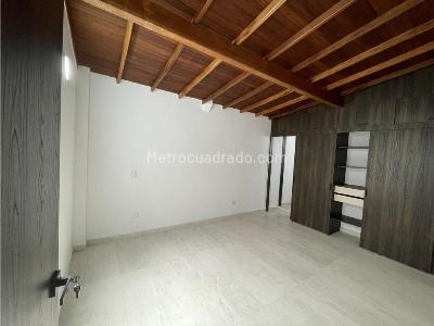 Casa de 3 alcobas en venta en Belen Miravalle, Medellín, 105 m² · foto 7 de 14