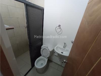 Casa de 5 alcobas en venta en Bellanita, Bello, 57 m² · foto 11 de 20