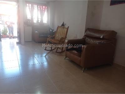 Casa de 5 alcobas en venta en Bellanita, Bello, 57 m² · foto 2 de 20