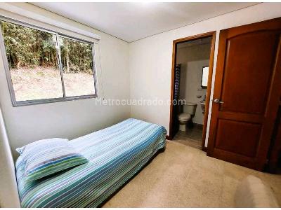 Casa de 5 alcobas en venta en Loma Del Escobero, Envigado · foto 8 de 20