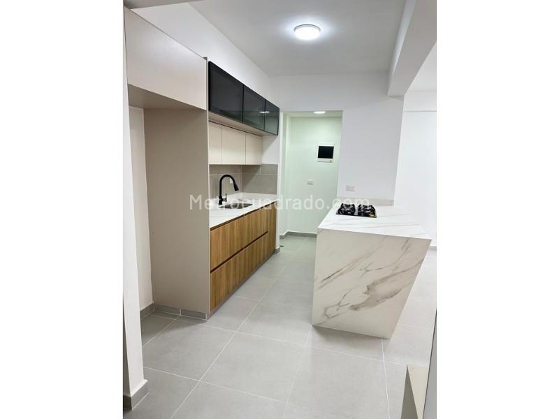 Piso – Bello, Fabricato - Vista 4