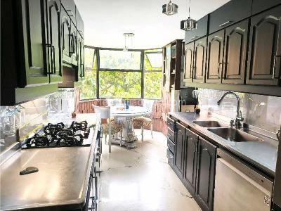 Apartamento de 4 alcobas en venta en Patio Bonito, Medellín, 155 m² · foto 8 de 15