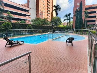 Apartamento de 3 alcobas en venta en Los Colores, Medellín, 82 m² · foto 14 de 17