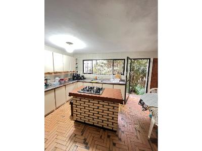 Casa de 5 alcobas en venta en Envigado Loma Las Brujas, Envigado, 290 m² · foto 8 de 20