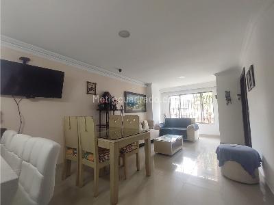 Apartamento de 3 alcobas en venta en Laureles, Medellín, 151 m² · foto 4 de 20
