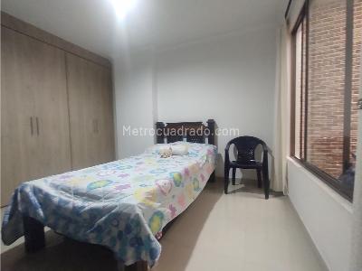 Apartamento de 3 alcobas en venta en Laureles, Medellín, 151 m² · foto 10 de 20