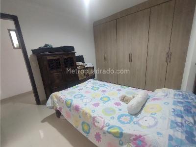 Apartamento de 3 alcobas en venta en Laureles, Medellín, 151 m² · foto 11 de 20