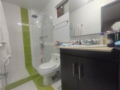 Apartamento de 3 alcobas en venta en Laureles, Medellín, 151 m² · foto 18 de 20