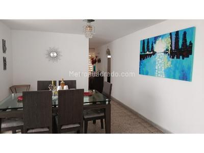 Casa de 5 alcobas en venta en Simon Bolivar, Medellín, 234 m² · foto 3 de 20