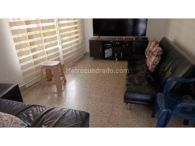 Casa de 5 alcobas en venta en Simon Bolivar, Medellín, 234 m² · foto 8 de 20