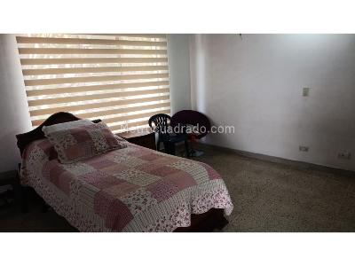 Casa de 5 alcobas en venta en Simon Bolivar, Medellín, 234 m² · foto 12 de 20