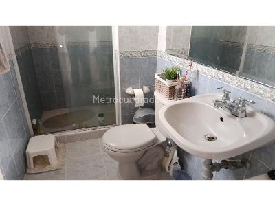 Casa de 5 alcobas en venta en Simon Bolivar, Medellín, 234 m² · foto 18 de 20