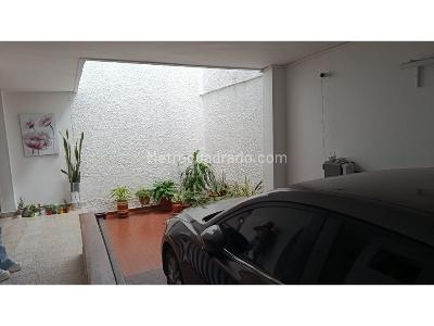 Casa de 5 alcobas en venta en Simon Bolivar, Medellín, 234 m² · foto 20 de 20