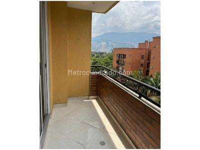 Apartamento de 3 alcobas en venta en Rosales, Medellín, 110 m² · foto 3 de 18