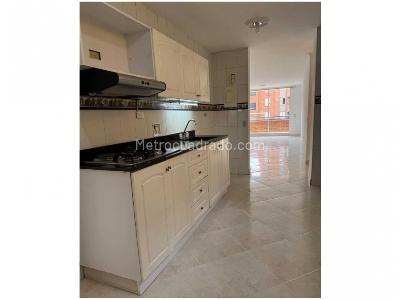 Apartamento de 3 alcobas en venta en Rosales, Medellín, 110 m² · foto 5 de 18