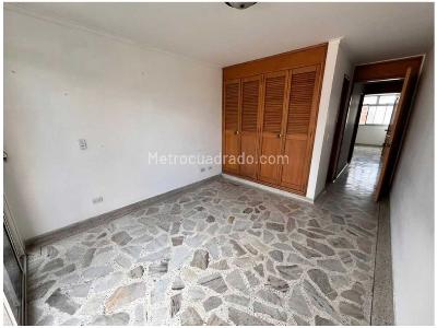 Apartamento de 3 alcobas en venta en Belen El Nogal Los Almendros, Medellín, 106 m² · foto 13 de 15