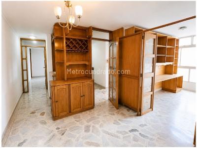 Apartamento de 3 alcobas en venta en Belen El Nogal Los Almendros, Medellín, 106 m² · foto 6 de 15